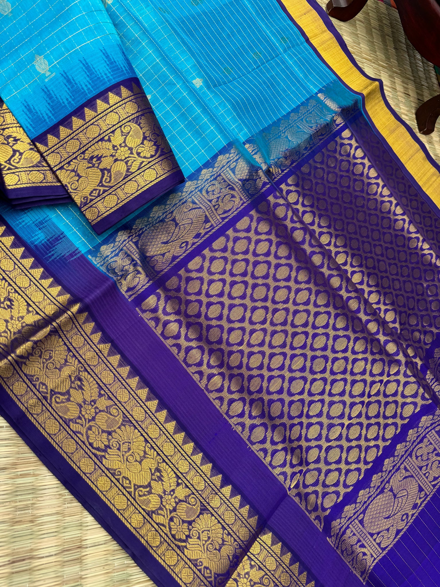 Korvai Silk Cotton - blue on blue zari kattam buttas