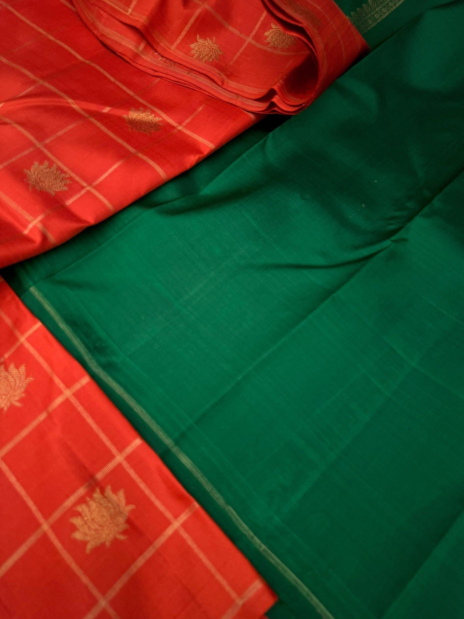Mohaa - Beautiful Borderless Kanchivarams - orange and green lotus buttas