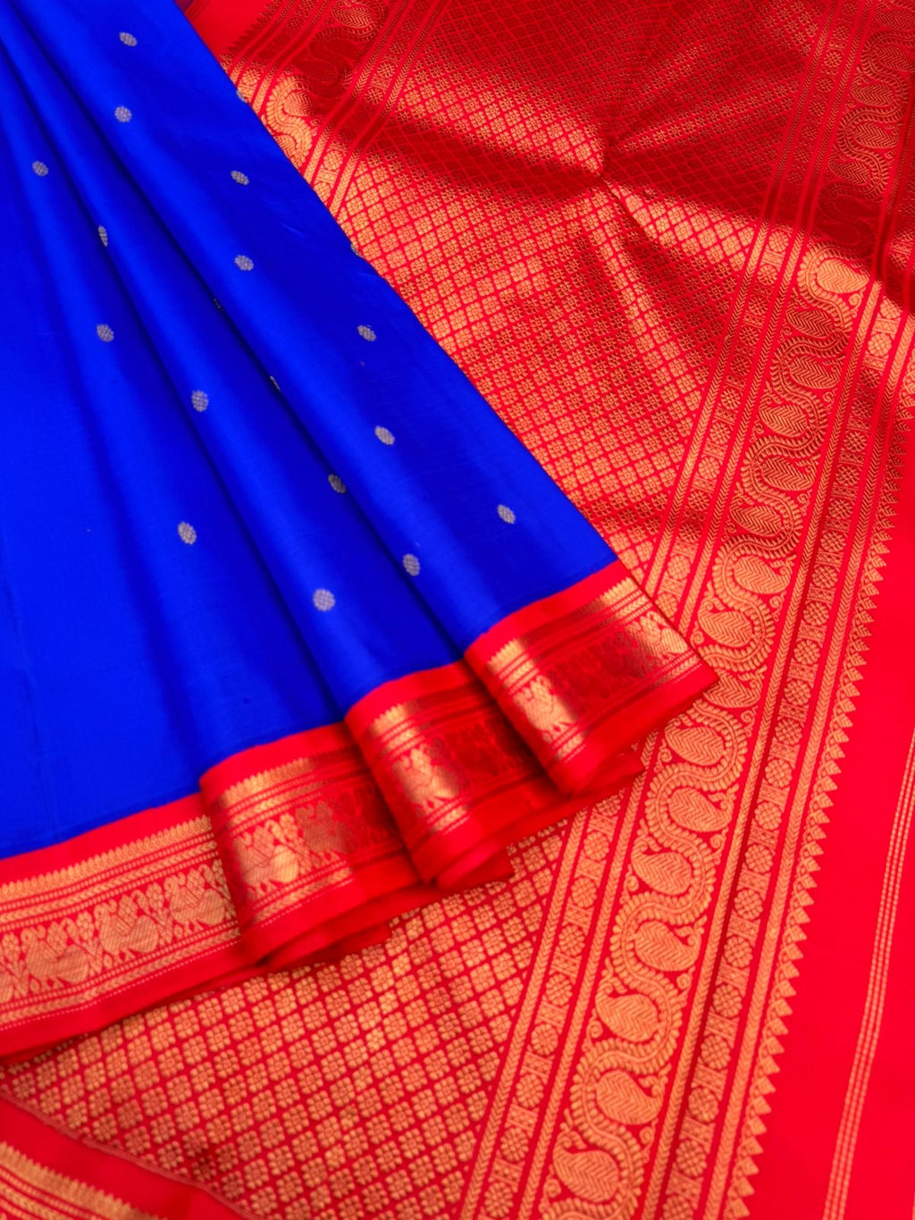 Vintage Ragas on Kanchivaram - most beautiful ms blue and red korvai Kanchivaram with vintage style peacock woven borders