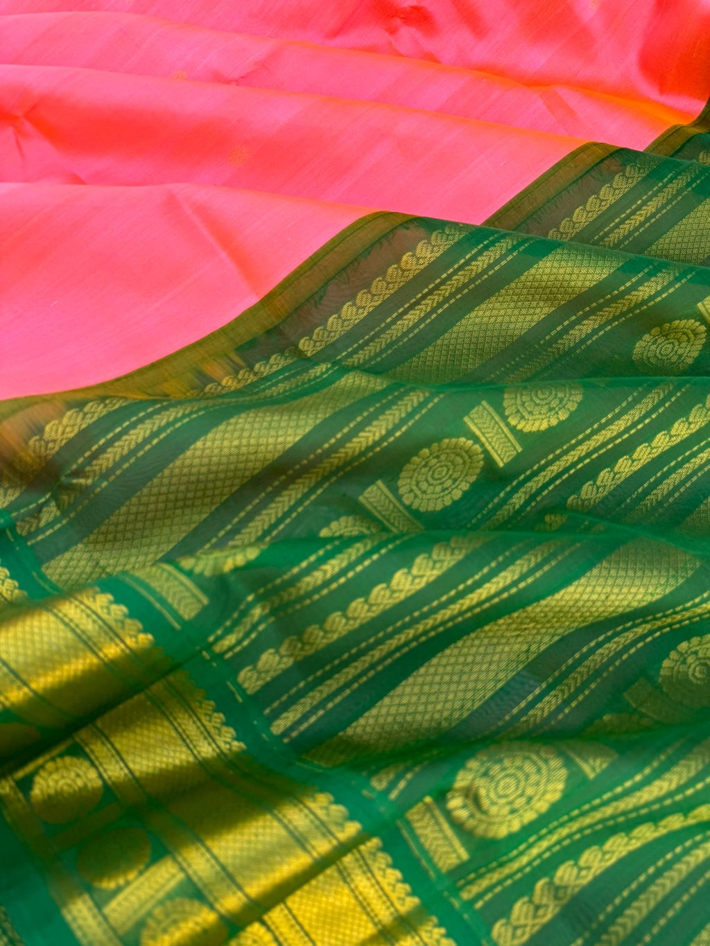 Korvai Silk Cottons - kanakambaram pink and green