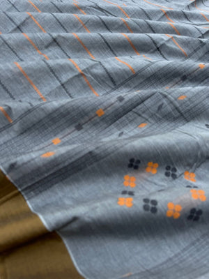 Mangalavastaram - grey veldhari with bronze tone borders with jamdani style pallu
