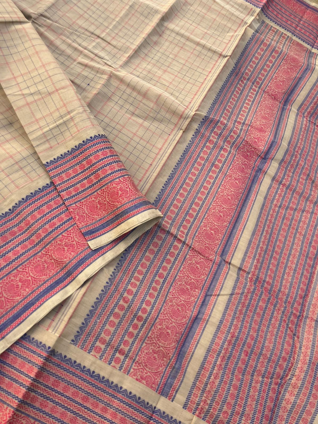 Mangalavastaram - beige grey with grand woven borders and woven pallu
