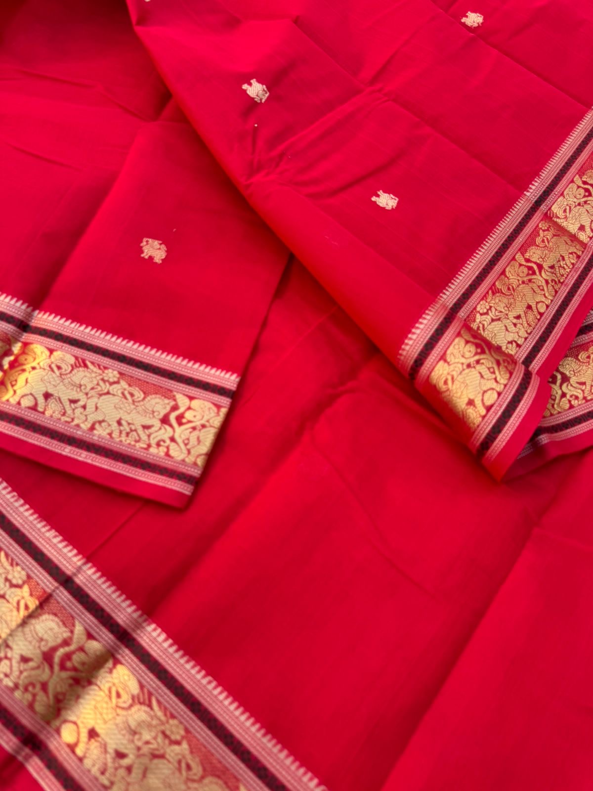 Zari Touched Mangalavastaram - traditional red and horse borders