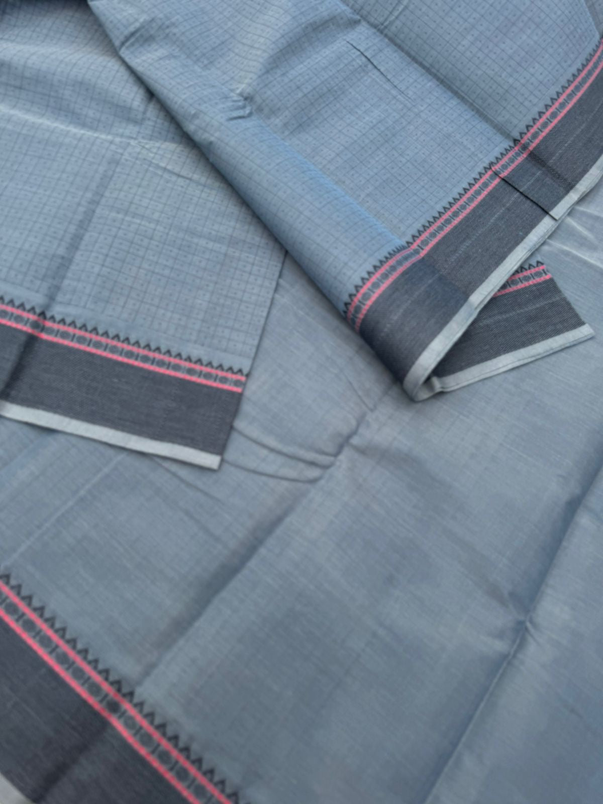Mangalavastaram - ash grey and black lakshadeepam