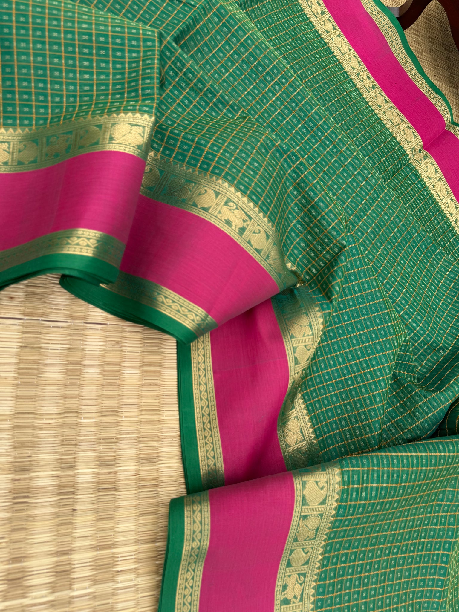 Woven Motifs Silk Cotton - green lakshadeepam