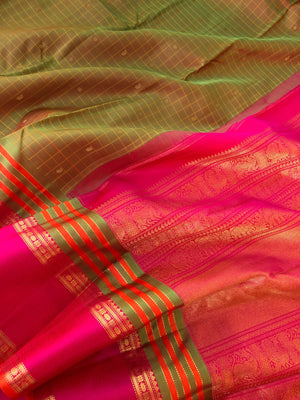 Kattams on Kanchivaram - Muthu Kattam - stunning maanthulir ( fresh mango leaf tone ) Kanchivaram with moppula borders and chex buttas woven body is absolutely traditional