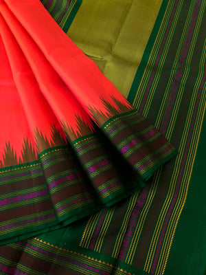 Festive Vibes on No Zari Korvai Kanchivaram - soo beautiful Kanchivaram short orange and deep Meenakshi green pallu and blouse