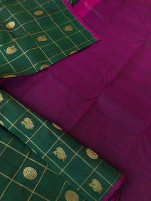 Mohaa - Beautiful Borderless Kanchivarams - stunning Meenakshi green and majenta mayil chackaram