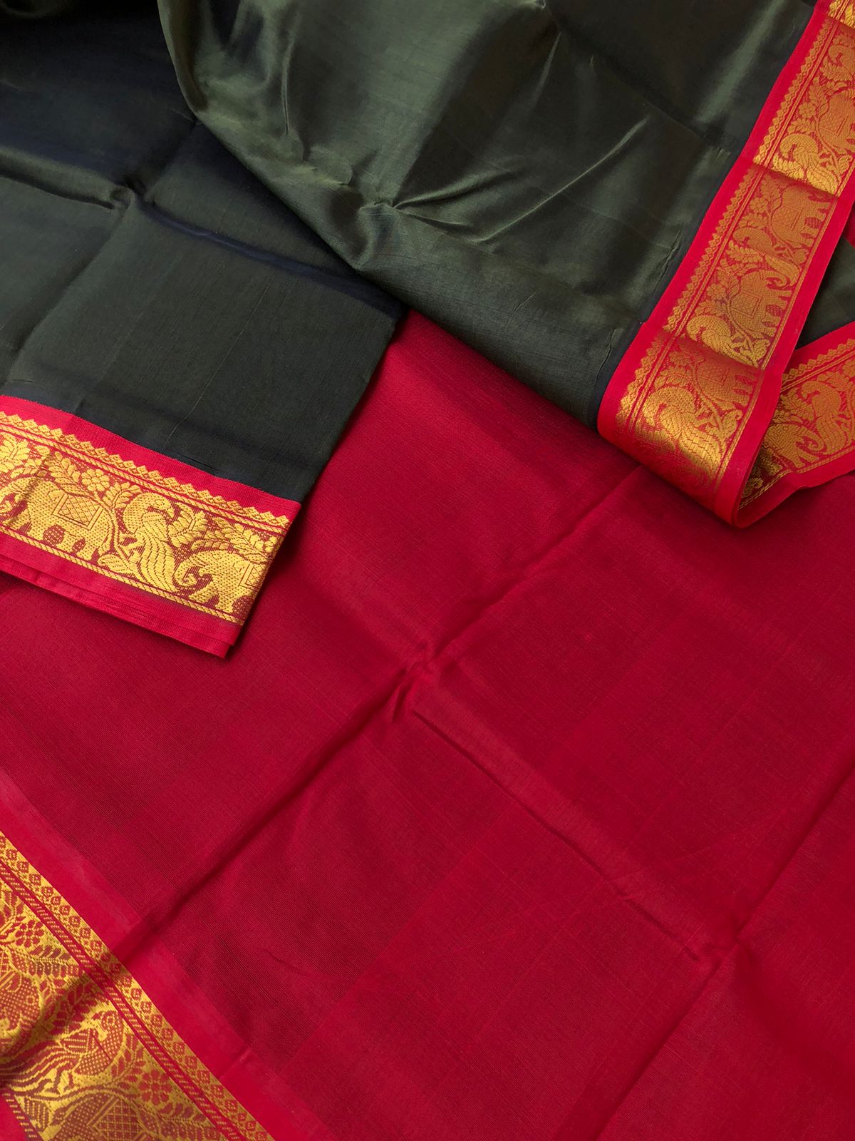Korvai Silk Cotton - deep dark army green and red