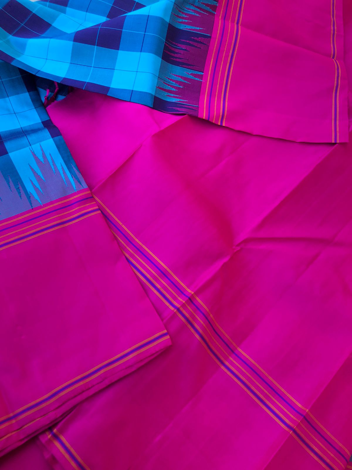 Ishta -Much Loved Korvai Kanchivaram - shades of blue chex no zari korvai Kanchivaram with Indian pink borders pallu and blouse