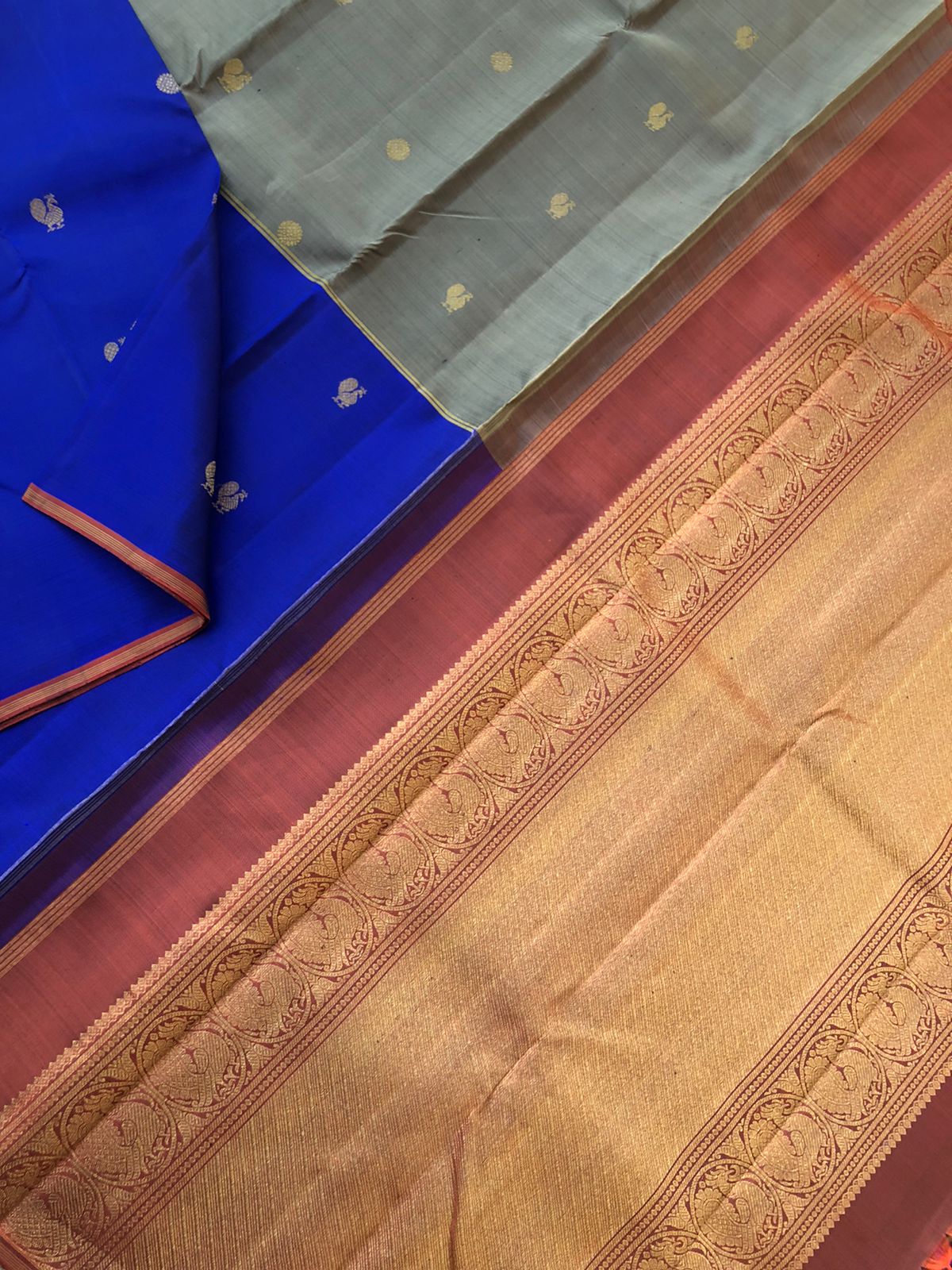 Shree - Bliss of Kanchivarams - Stunning aarai bagam ( Half Part ) Kanchivaram with mayil chackaram woven buttas ( top half in beige grey, bottom half in ink blue ) pallu and blouse in caramel brown
