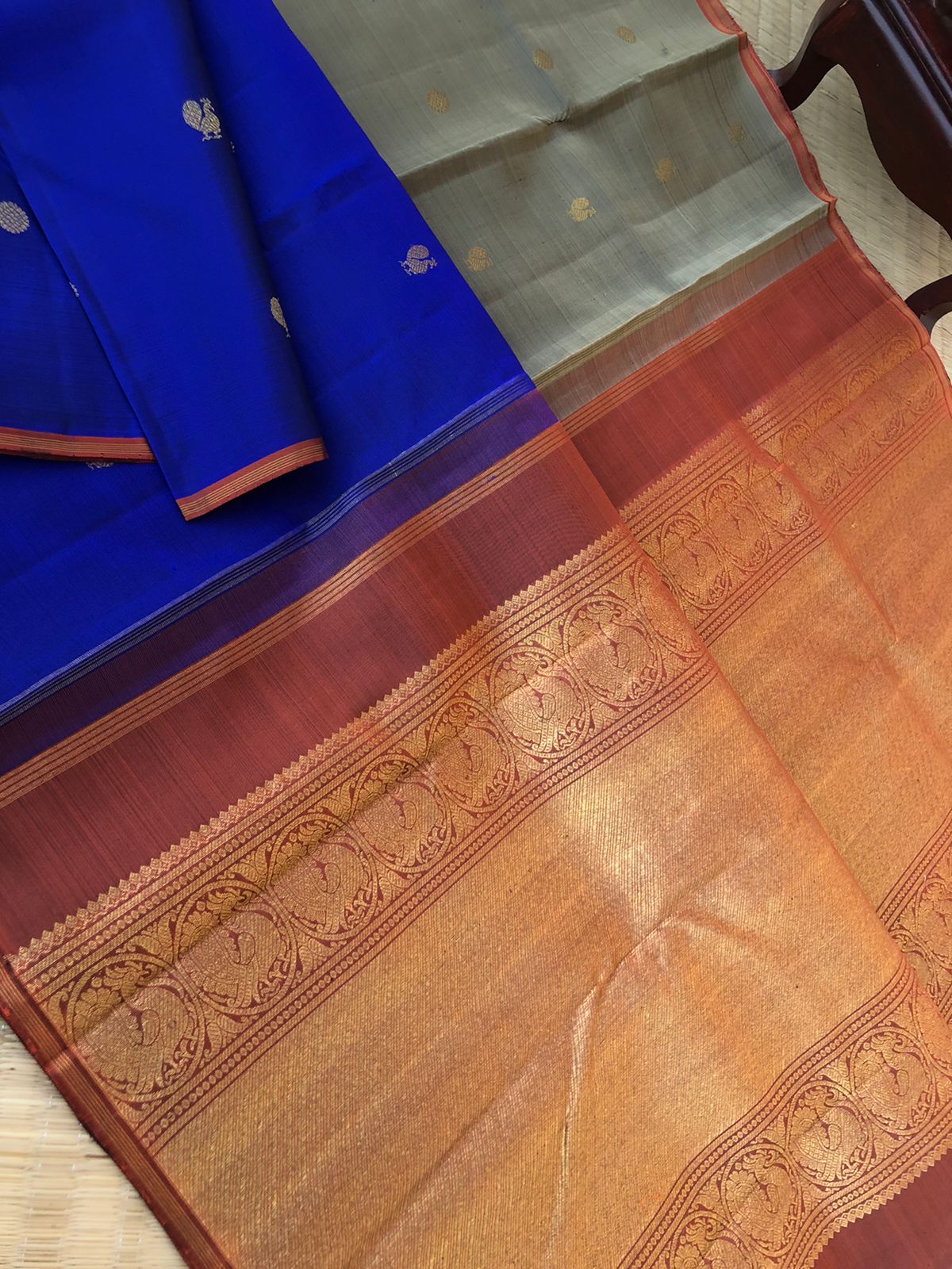 Shree - Bliss of Kanchivarams - Stunning aarai bagam ( Half Part ) Kanchivaram with mayil chackaram woven buttas ( top half in beige grey, bottom half in ink blue ) pallu and blouse in caramel brown