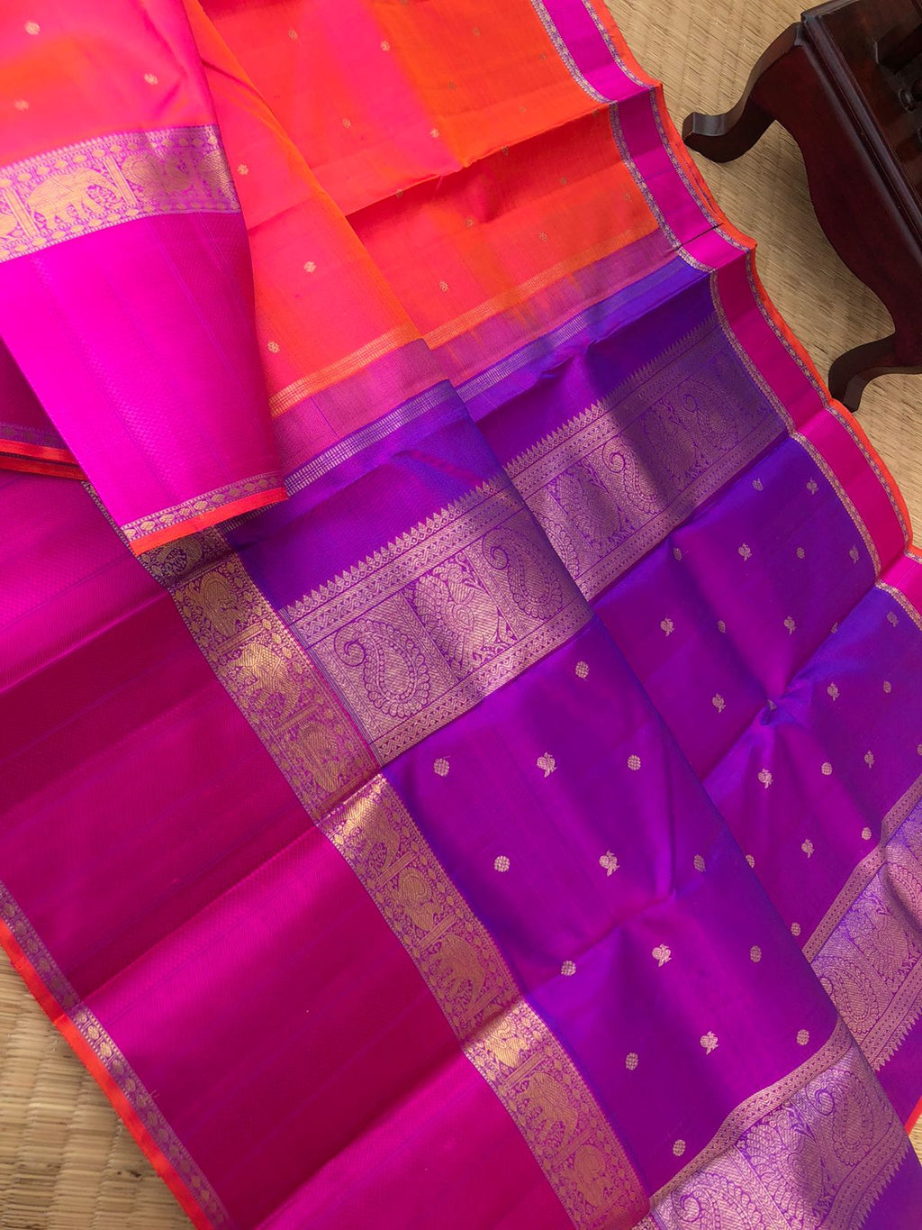 Swarnam - The lineage of Authentic Kanchivaram - a most beautiful short pink rani pink and short purple pallu woven with buttas
